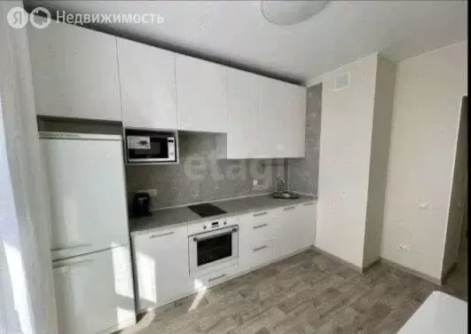 1-комнатная квартира: Тюмень, улица Дмитрия Менделеева, 2 (36 м) - Фото 2