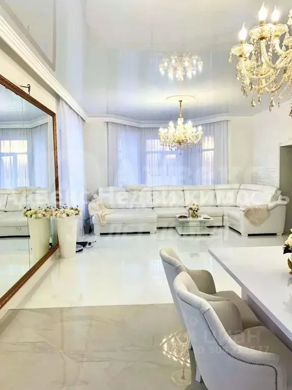 Коттедж в Тюменская область, Тюмень ул. Возрождения, 33 (170 м) - Фото 1