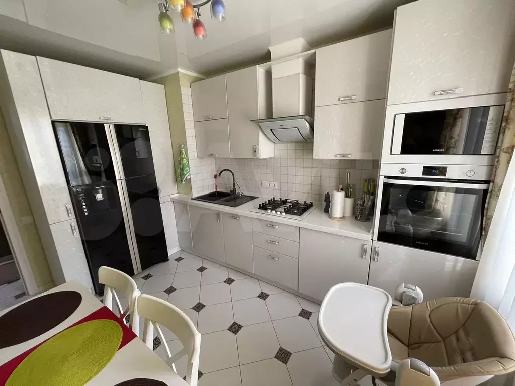 3-к. квартира, 65 м, 7/9 эт. - Фото 1