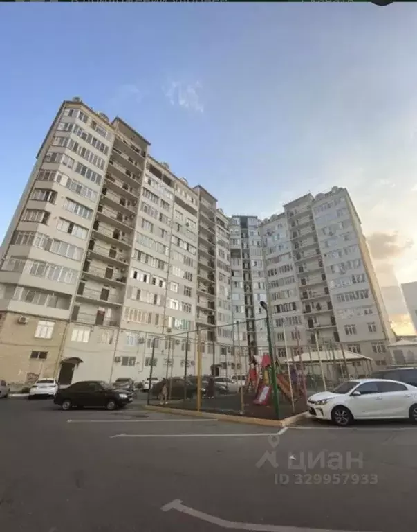 2-к кв. Дагестан, Махачкала ул. Гайдара Гаджиева, 22Б (80.0 м) - Фото 1