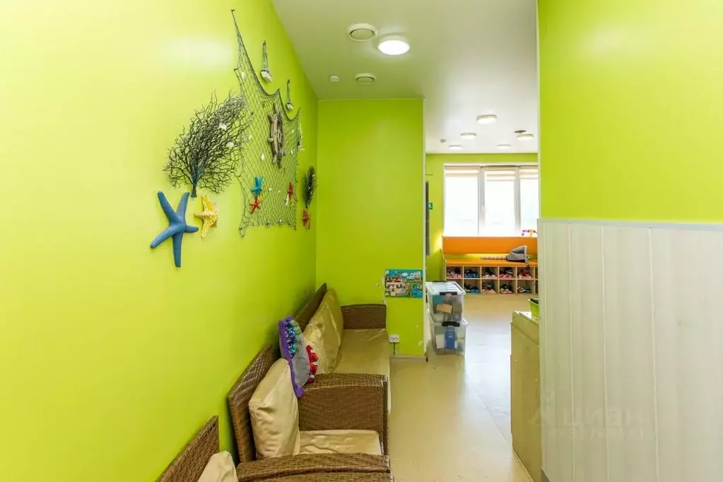 Помещение свободного назначения в Приморский край, Владивосток ул. ... - Фото 0