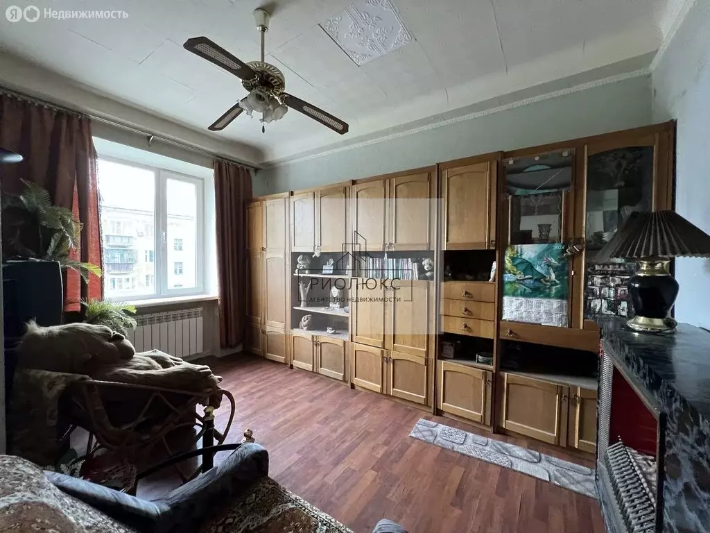 2-комнатная квартира: Магнитогорск, улица Чкалова, 27 (40 м) - Фото 0