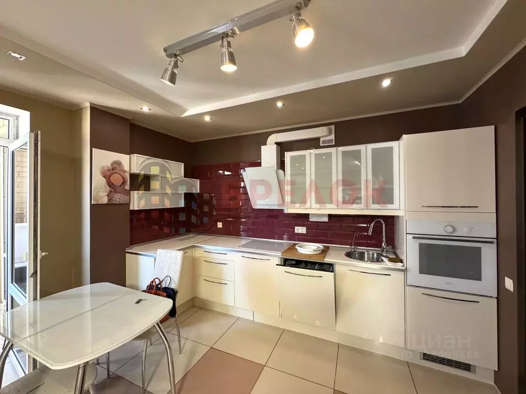 2-к кв. Ростовская область, Ростов-на-Дону Стабильная ул., 21 (65.0 м) - Фото 1