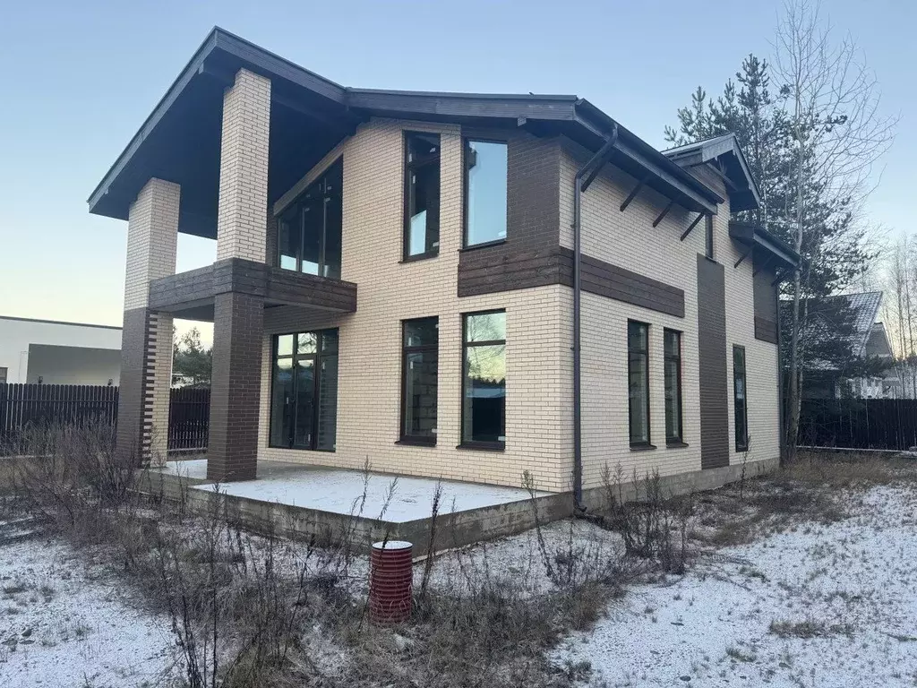 Дом в Ленинградская область, Выборгский район, Полянское с/пос, пос. ... - Фото 1