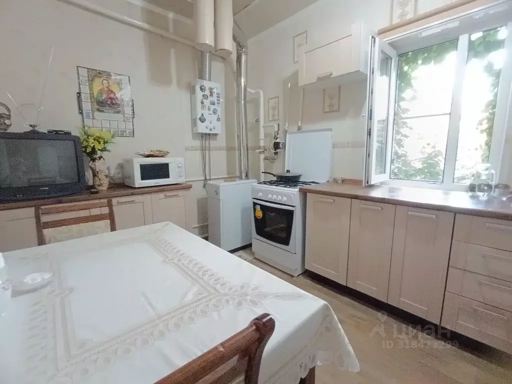 Дом в Ростовская область, Батайск ул. Максима Горького (80 м) - Фото 0