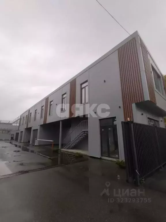 Помещение свободного назначения в Адыгея, Майкоп Кубанская ул. (170 м) - Фото 0