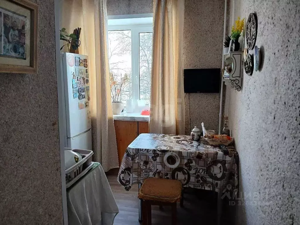 3-к кв. Тверская область, Вышний Волочек пер. Детский, 26 (58.5 м) - Фото 2