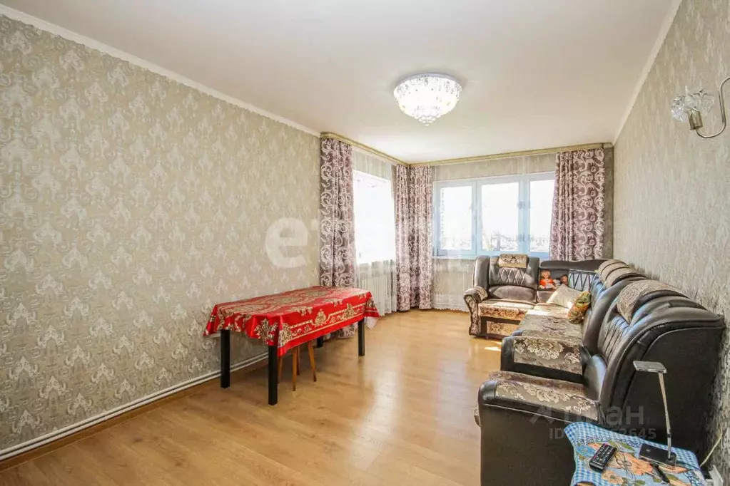 3-к кв. Бурятия, Улан-Удэ ул. Модогоева, 2 (78.0 м) - Фото 1