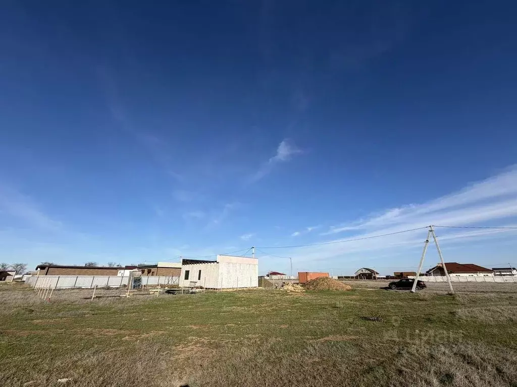 Участок в Крым, Сакский район, Уютненское с/пос, Братские дачи кп  ... - Фото 1