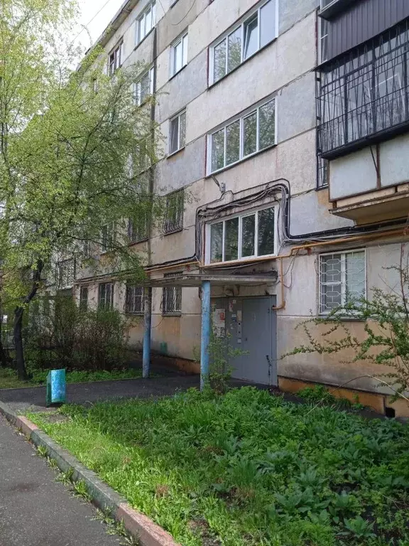 3-к кв. Челябинская область, Челябинск ул. Барбюса, 132 (59.3 м) - Фото 0