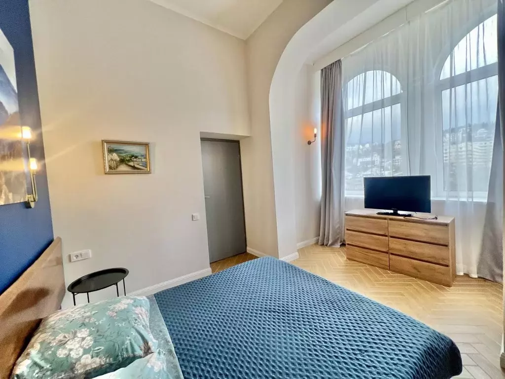 2-к кв. Крым, Ялта ул. Васильева, 12 (50.0 м) - Фото 1
