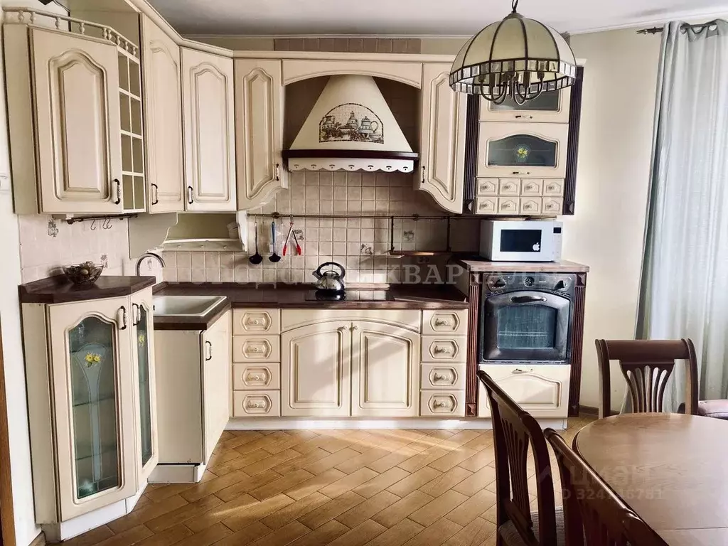 2-к кв. Московская область, Красногорск бул. Красногорский, 5 (90.0 м) - Фото 1