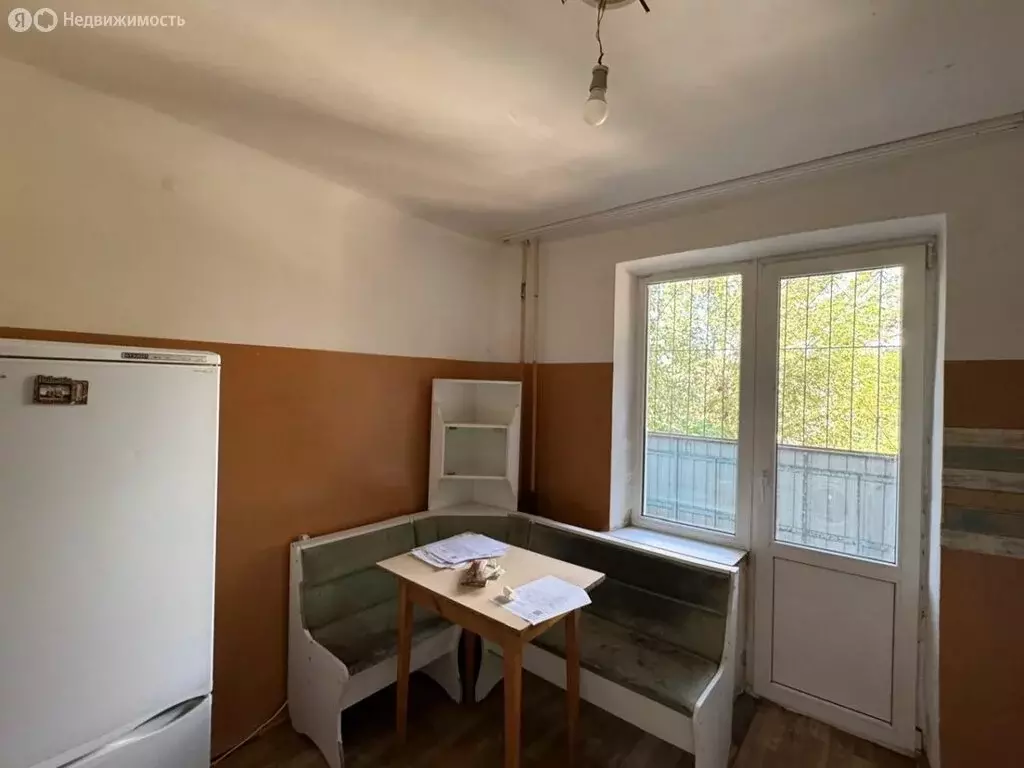 1-комнатная квартира: Волжский, улица 40 лет Победы, 57 (31 м) - Фото 0