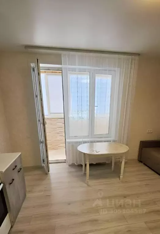 Студия Тюменская область, Тюмень ул. Фармана Салманова, 10 (25.0 м) - Фото 2