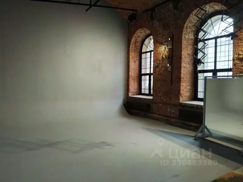 Торговая площадь в Санкт-Петербург ул. Комсомола, 2 (312 м) - Фото 2