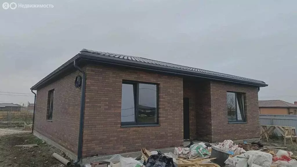 Дом в Ольгинское сельское поселение, хутор Махин (100 м) - Фото 1