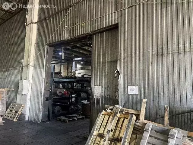 Помещение свободного назначения (1296.8 м) - Фото 1