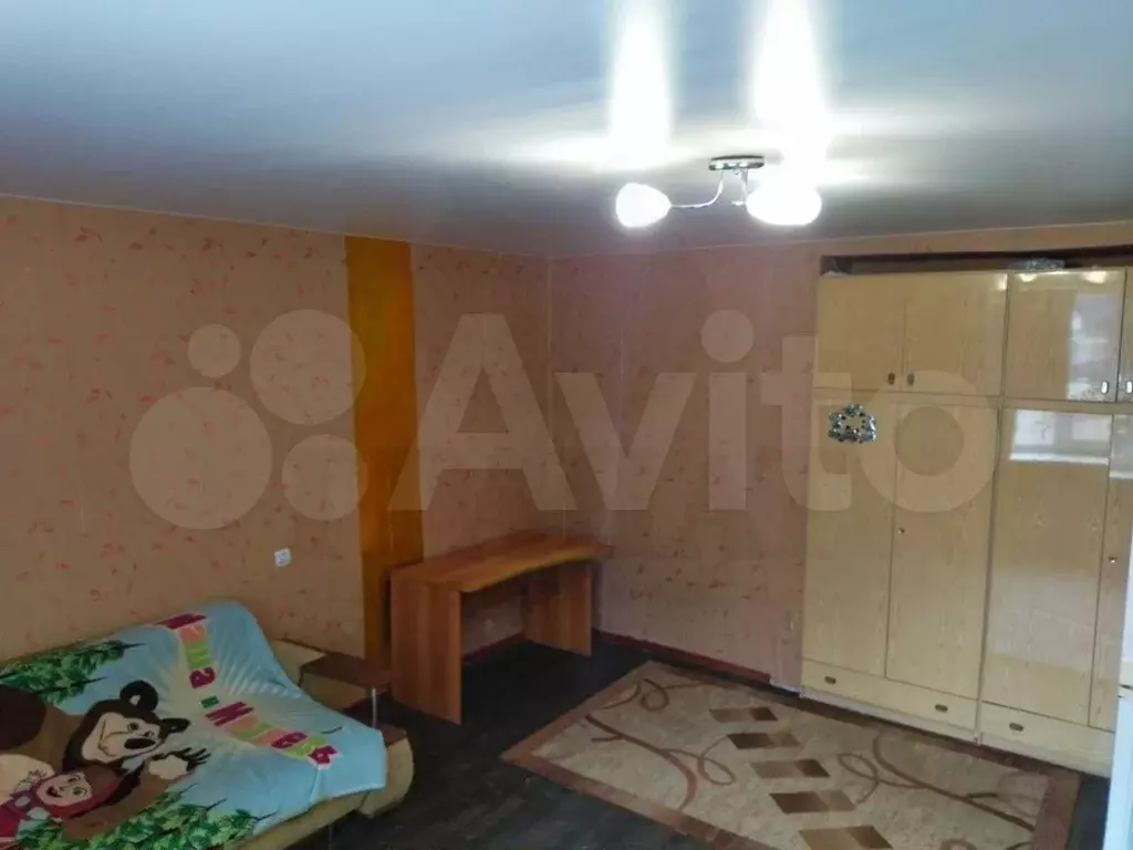 Комната 23 м в 4-к., 1/4 эт. - Фото 1