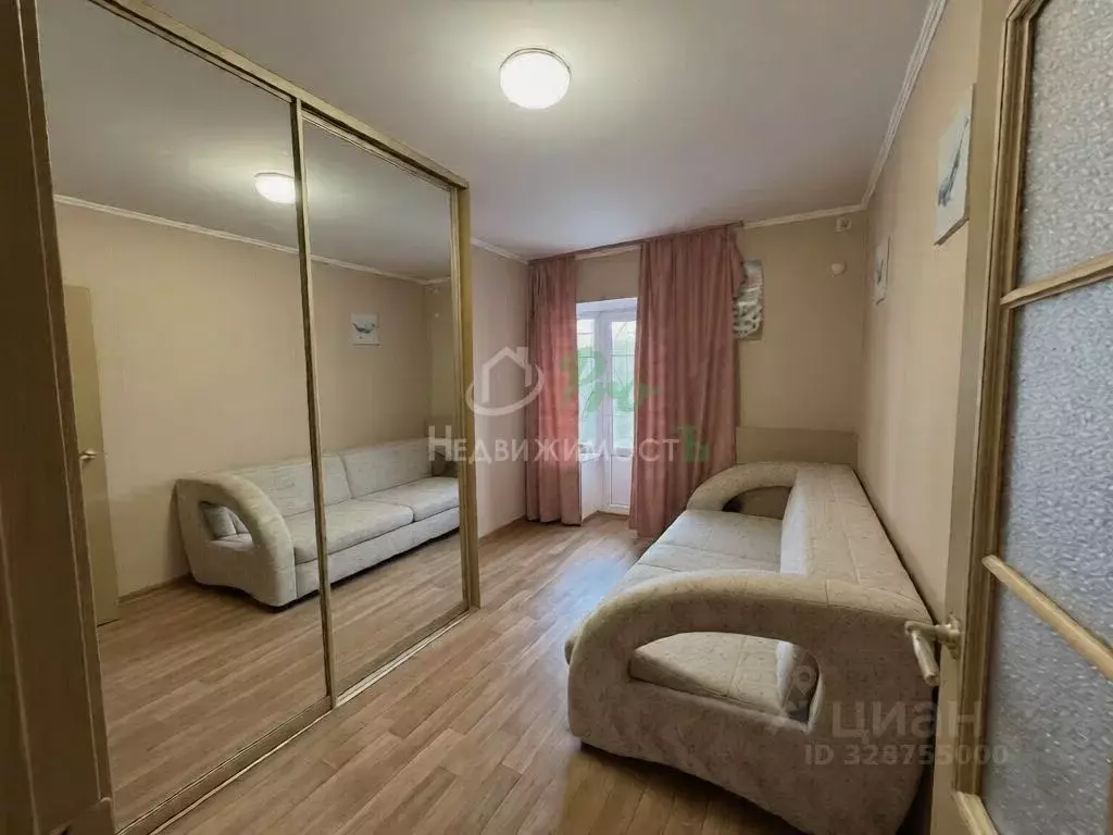 2-к кв. Краснодарский край, Ейск Коммунистическая ул., 83/1 (42.0 м) - Фото 1