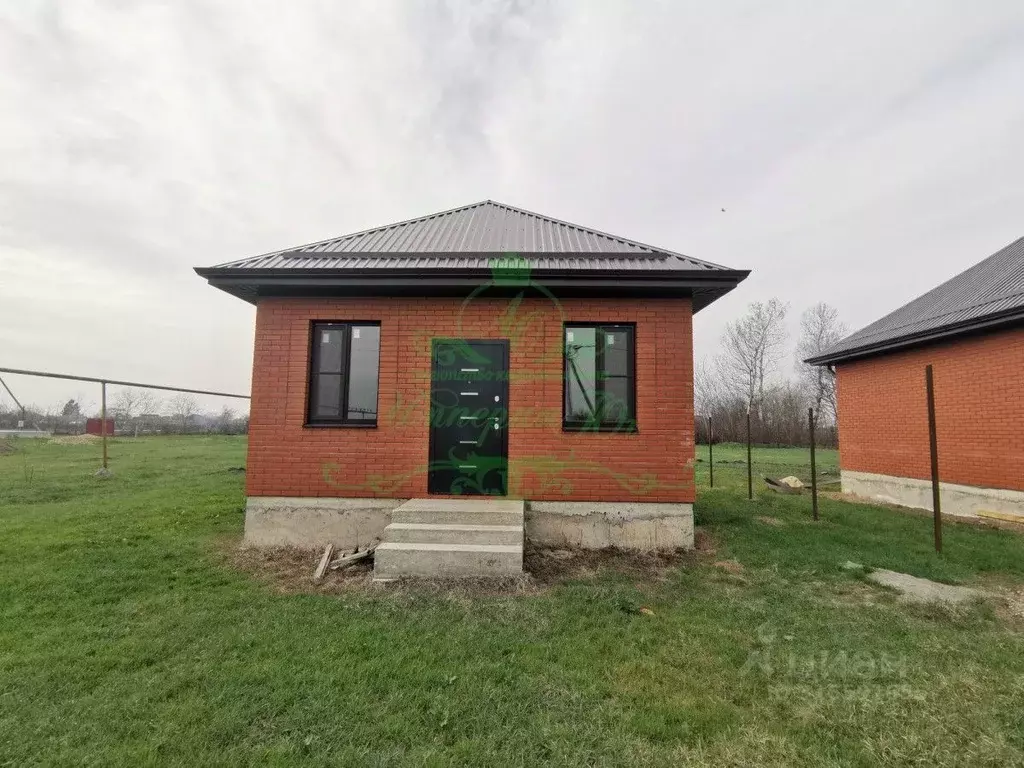 Дом в Краснодарский край, Красноармейский район, Новомышастовское ... - Фото 1