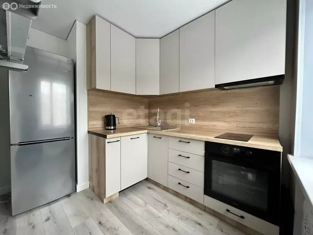 3-комнатная квартира: Петропавловск-Камчатский, Батарейная улица, 6 ... - Фото 2