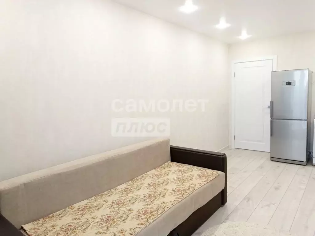 1-к кв. Удмуртия, Ижевск ул. Коммунаров, 327 (42.6 м) - Фото 1