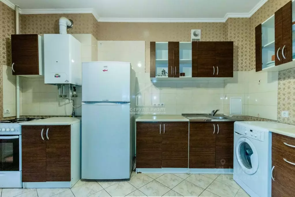 2-к кв. Калининградская область, Калининград Майский пер., 1 (63.0 м) - Фото 1