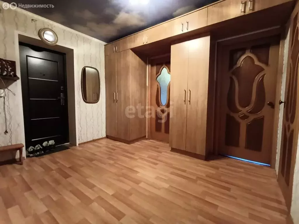 3-комнатная квартира: Губкин, улица Дзержинского, 115А (59 м) - Фото 0