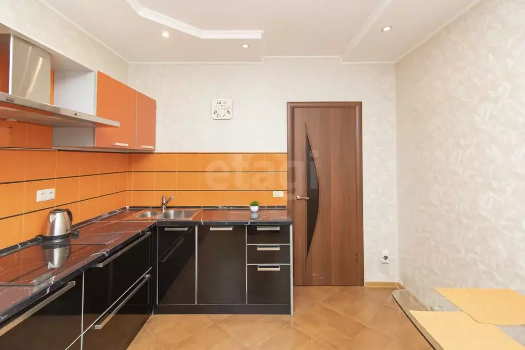 2-к кв. Тюменская область, Тюмень ул. Чернышевского, 2Бк1 (67.6 м) - Фото 1