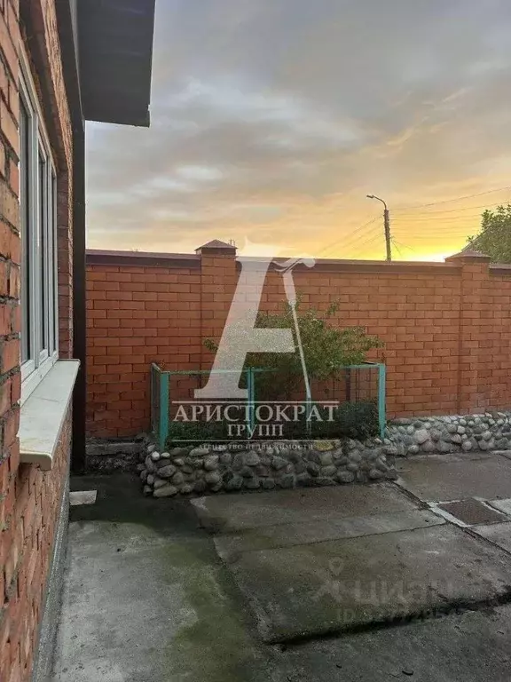 Дом в Ставропольский край, Пятигорск просп. Свободы (75 м) - Фото 2