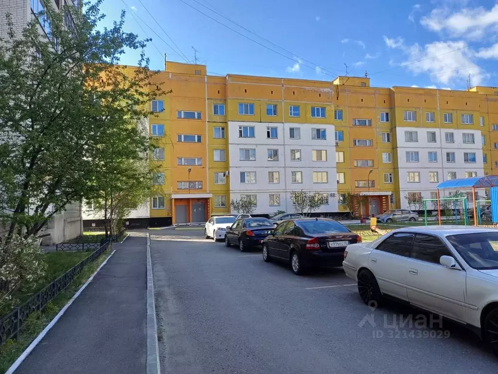 2-к кв. Курганская область, Курган Заозерный жилрайон, 6А мкр, 2 (52.8 ... - Фото 0