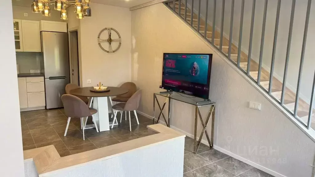 Дом в Ярославская область, Ярославль пос. Тверицы, ул. Стопани, 6 (66 ... - Фото 1