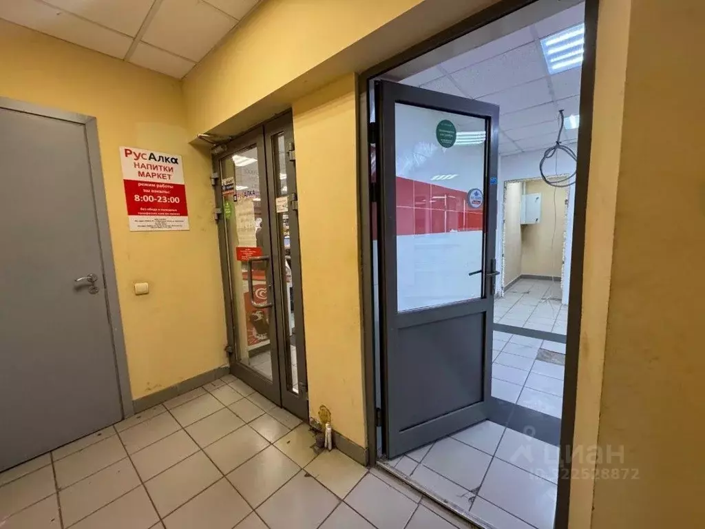 Помещение свободного назначения в Татарстан, Набережные Челны ул. ... - Фото 2