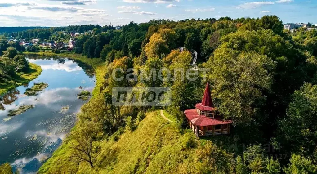 Участок в Московская область, Руза Ново-Зарецкая ул., 1А (14.7 сот.) - Фото 0