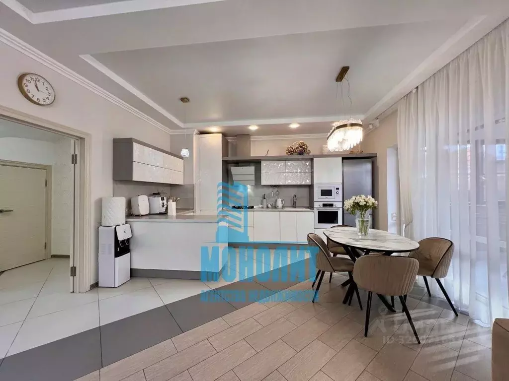 Дом в Ростовская область, Батайск Ленинградская ул., 210 (140 м) - Фото 1