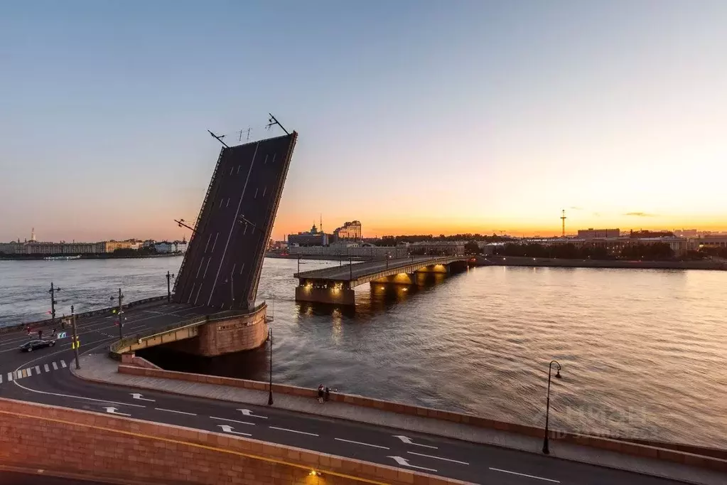 2-к кв. Санкт-Петербург наб. Воскресенская, 32 (180.8 м) - Фото 1