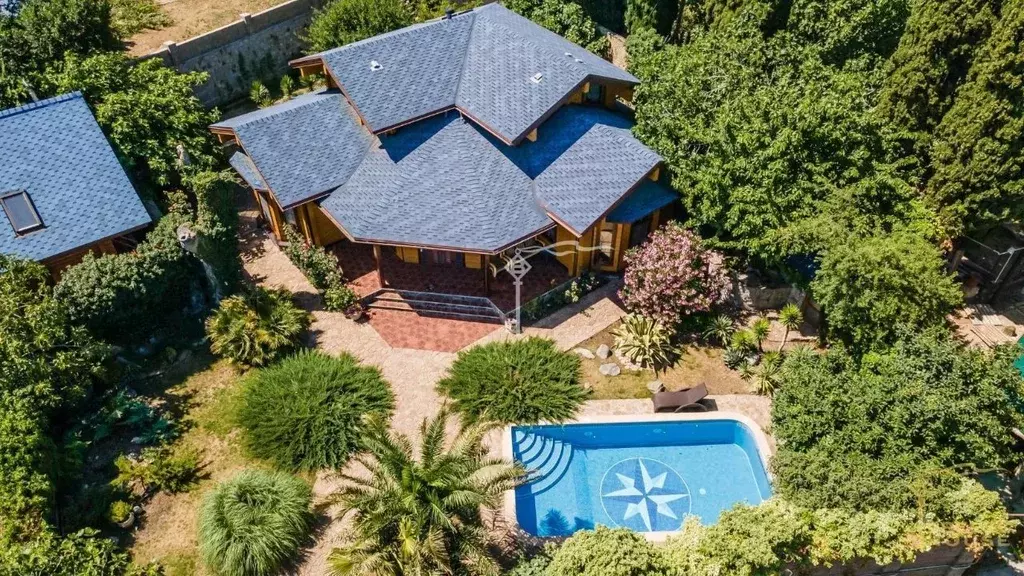 Дом в Крым, Ялта муниципальный округ, Массандра пгт ул. Совхозная, 9Б ... - Фото 1