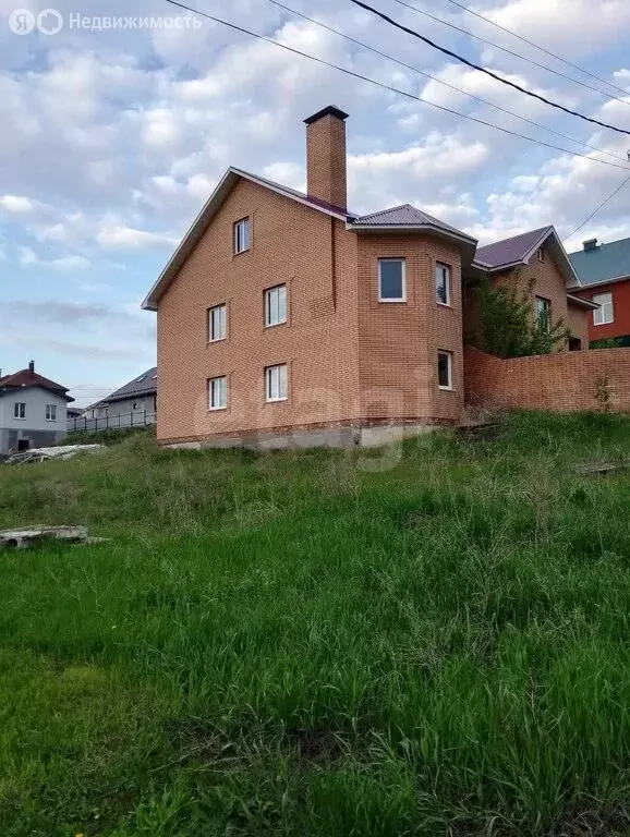 Дом в Альметьевск, микрорайон Урсала, улица Васильева (220 м) - Фото 2