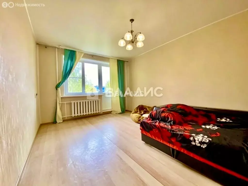 3-комнатная квартира: посёлок городского типа Кардымово, улица Ленина, ... - Фото 2