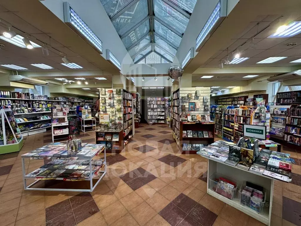 Помещение свободного назначения в Омская область, Омск ул. 70 лет ... - Фото 1