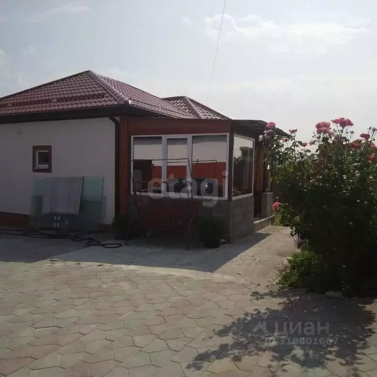 Дом в Краснодарский край, Новороссийск городской округ, Натухаевская ... - Фото 0