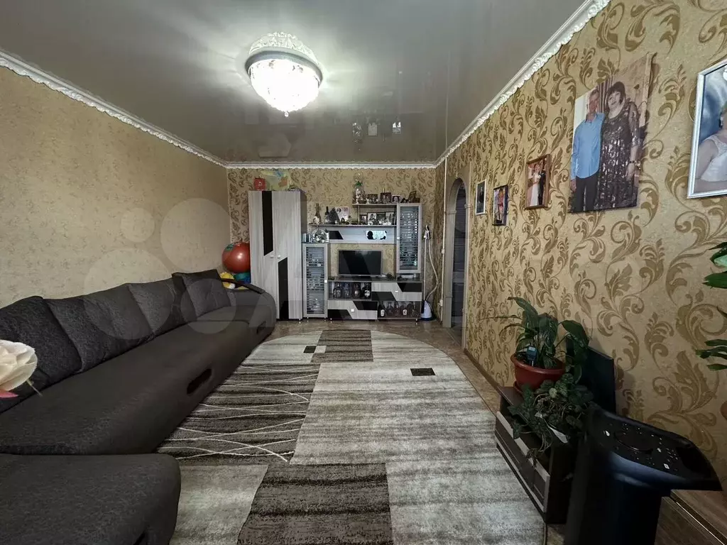 3-к. квартира, 62 м, 1/1 эт. - Фото 0