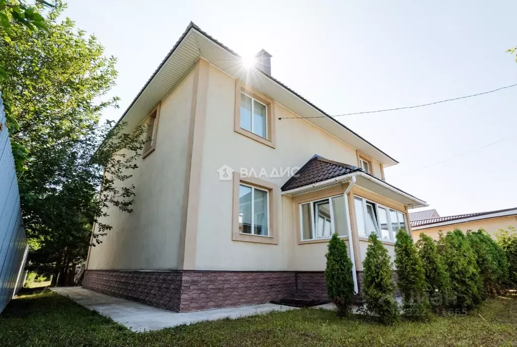 Дом в Башкортостан, Уфимский район, Зубовский сельсовет, с. Зубово ул. ... - Фото 1