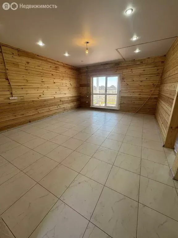 Дом в село Хомутово, Ромашковая улица (140 м) - Фото 2