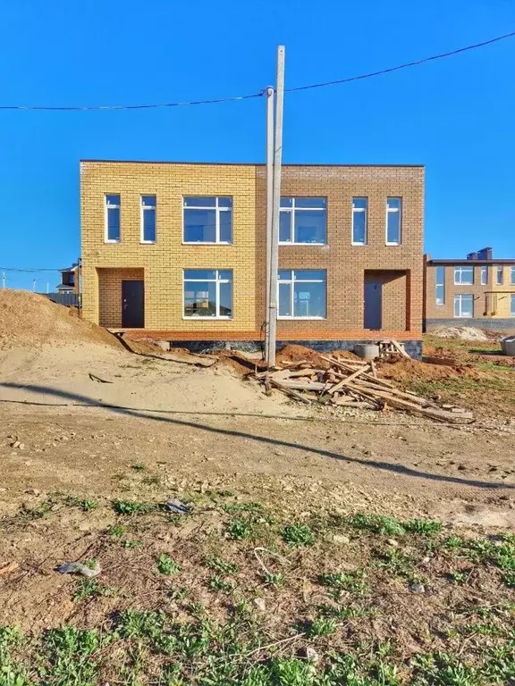 Таунхаус в Татарстан, с. Высокая Гора ул. Балымовых (107 м) - Фото 1