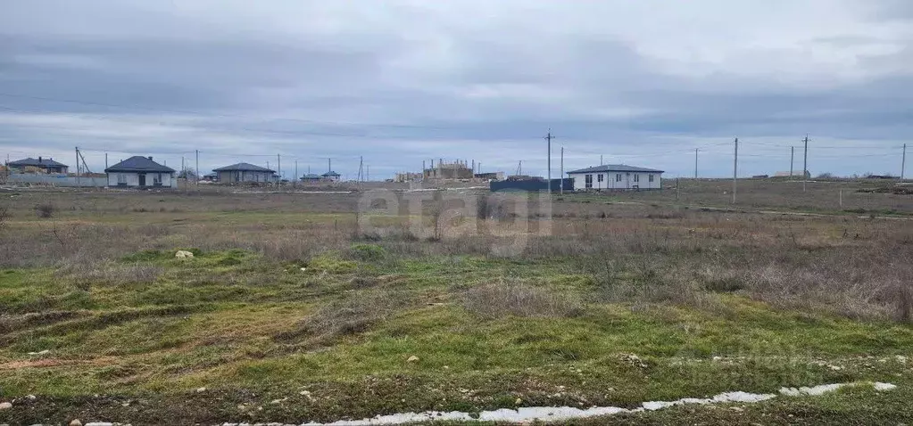 Участок в Крым, Симферопольский район, с. Мирное  (6.0 сот.) - Фото 1