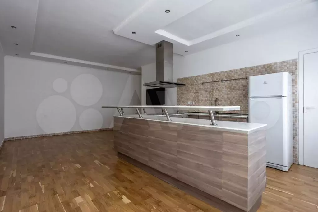 2-к. квартира, 60,8 м, 4/4 эт. - Фото 0