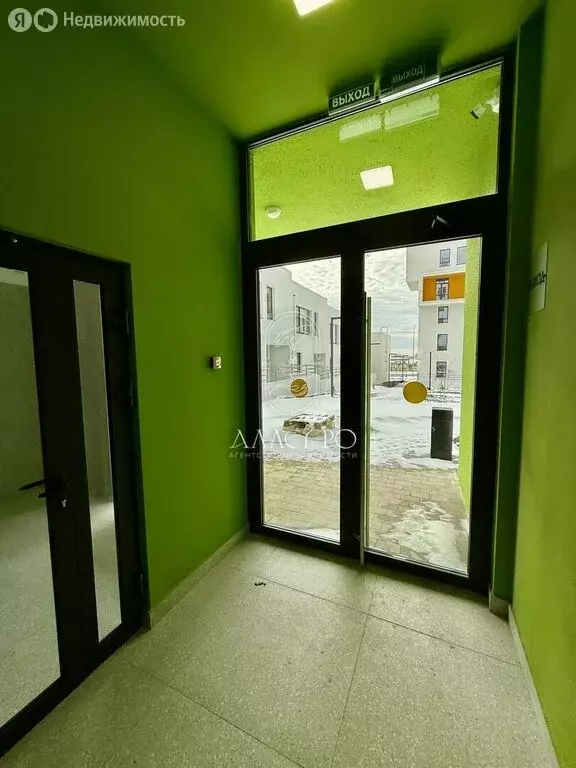 2-комнатная квартира: Симферополь, Лавандовый переулок, 2/9 А (68 м) - Фото 1