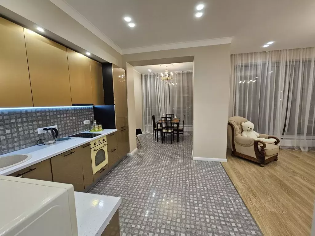 2-к кв. Санкт-Петербург Приморский просп., 78к5 (67.7 м) - Фото 1