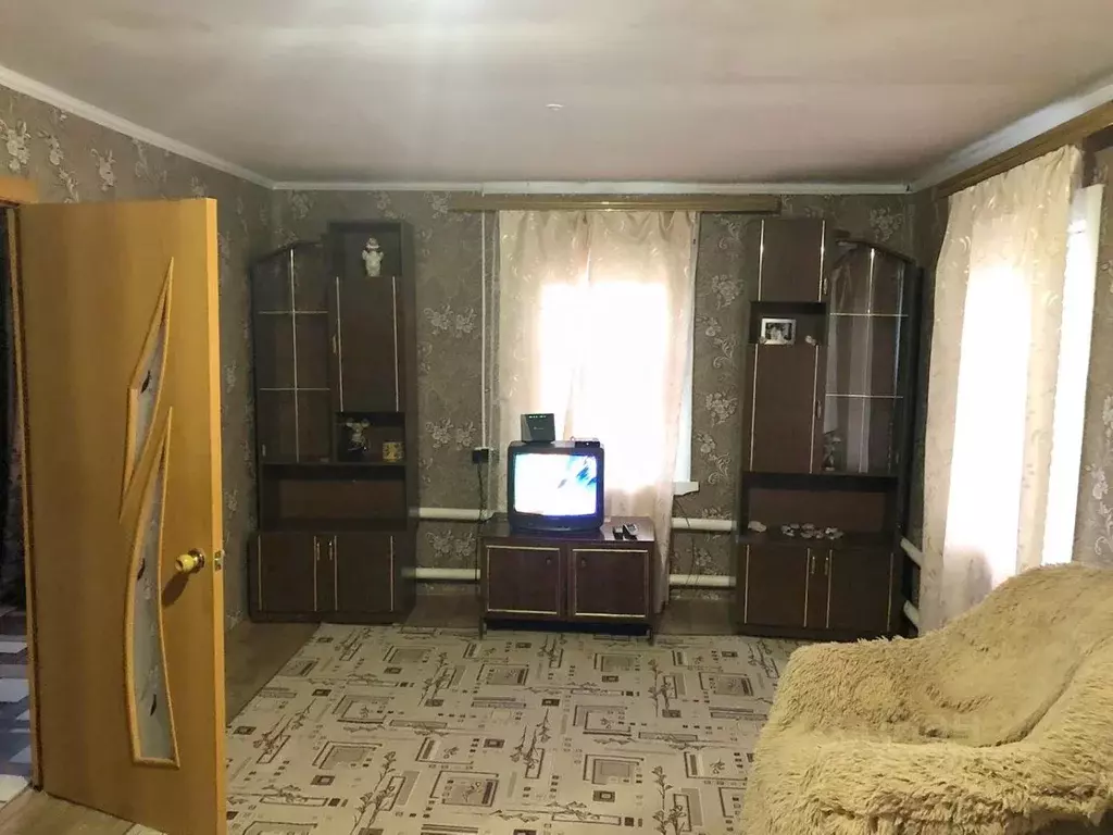 Дом в Брянская область, Жуковский муниципальный округ, пос. Красный ... - Фото 2